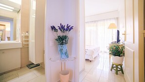 1 chambre, fer et planche à repasser, lit parapluie, Wi-Fi gratuit
