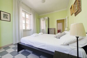 1 soverom, strykejern/-brett, reiseseng for barn og wi-fi (inkludert)