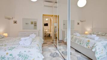 3 Schlafzimmer, Schreibtisch, BĂŒgeleisen/BĂŒgelbrett, Reisekinderbett