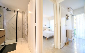 2 chambres, fer et planche à repasser, Wi-Fi gratuit