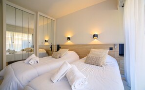 2 habitaciones, tabla de planchar con plancha y wifi gratis 