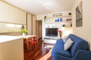 TV, DVD player