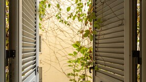 Interior - Lecco, Quite 1 Br Flat By Halldis (Milan)