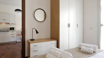1 chambre, fer et planche à repasser, lit parapluie, Wi-Fi gratuit