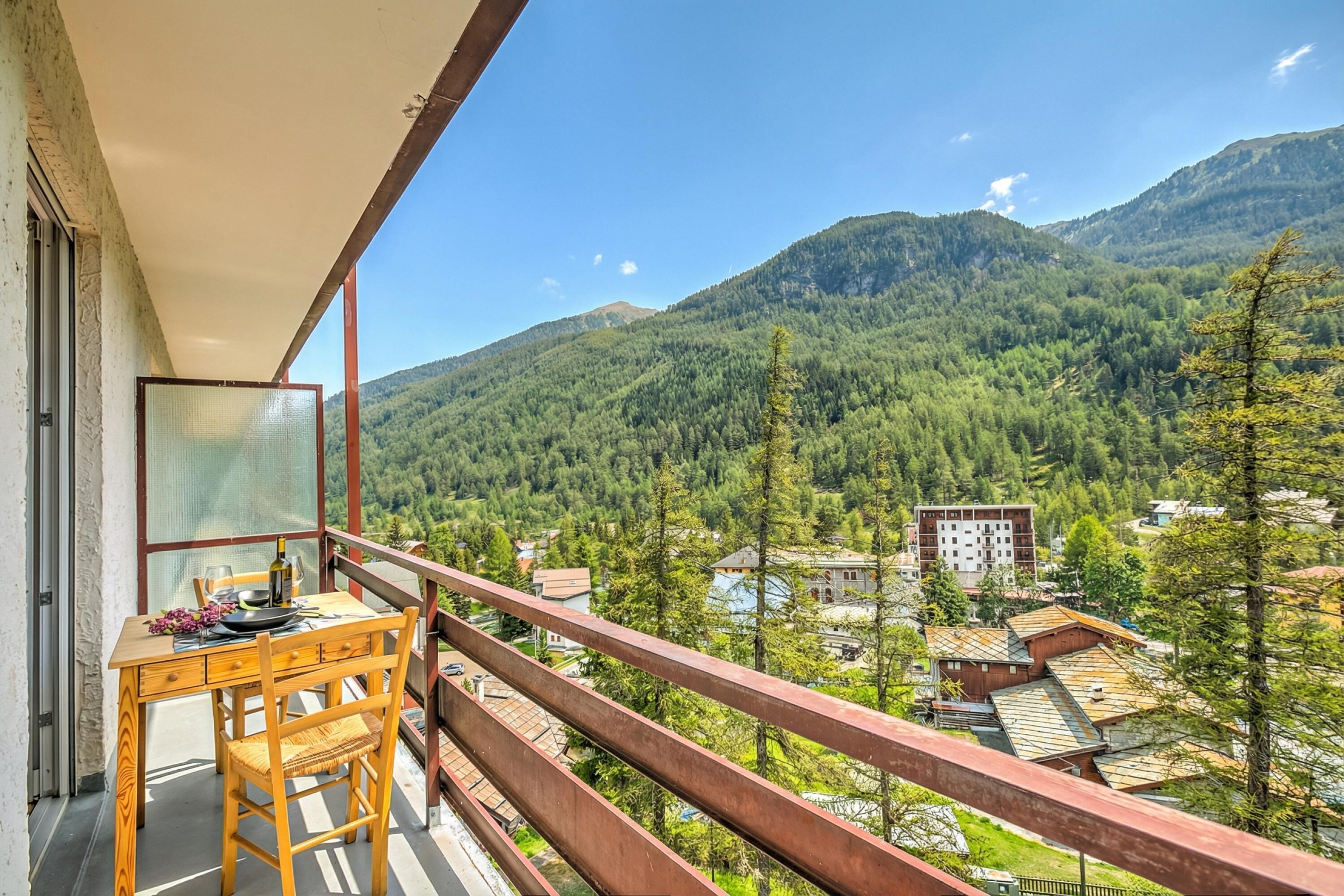 Apartamento familiar, varias habitaciones (Starkeeper Apartment) | Restaurante al aire libre