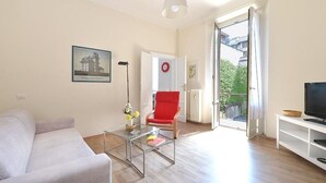 Unclassified image, 3 of 20, button - San Vittore 80800, Modern 2 Br Flat By Halldis (Milan)