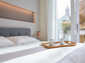 2 soverom, strykejern/-brett, reiseseng for barn og wi-fi (inkludert)