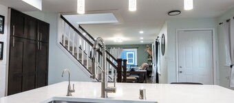 Modern and Convenient Waukesha 3BR home with 2 King Beds and Hot Tub