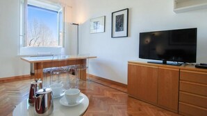Interior - Conca Del Naviglio 2915, 2 Br Flat With Balcony By Halldis (Milan)