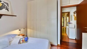 Room - Como, Modern 1 Br Apartment In Corso Como By Halldis (Milan)