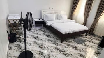 Executive Room, Balcony, Mountain View | Desk, laptop workspace, blackout curtains, soundproofing