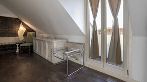 Unclassified image, 5 of 25, button - San Vittore-b-one Bedroom, Modern And Luxurious 1 Br Apartment By Halldis (Milan)
