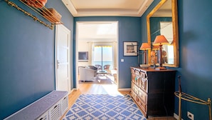 Unclassified image, 3 of 27, button - Apartment in Cannes with 3 bedrooms sleeps 5 (Cannes)