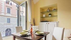 Dining - Merulana House, Lovely 3 Br Apartment By Halldis (Rome)