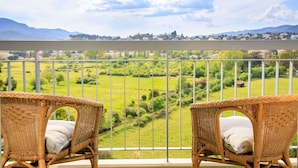 Property grounds - Apartment in Mandelieu-la-napoule with 2 bedrooms sleeps 4 (Mandelieu-la-napoule)