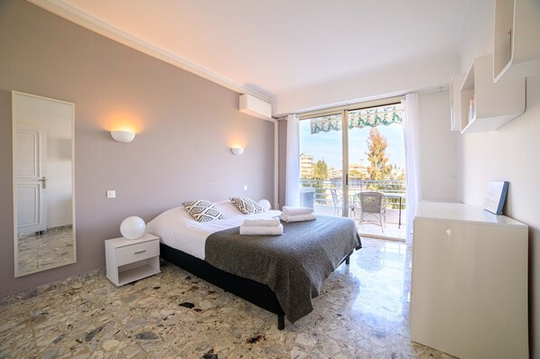 1 Schlafzimmer, Bügeleisen/Bügelbrett, kostenloses WLAN