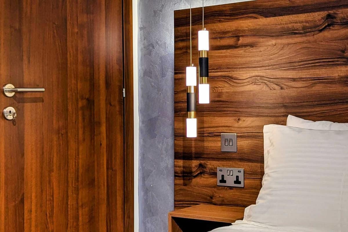 Memory-foam beds, soundproofing, free WiFi