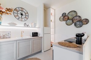 冰箱、微波炉、烤箱、洗碗机