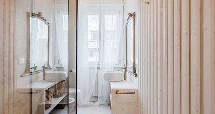 Petite Suite Vittoria