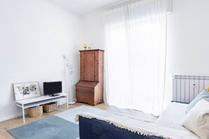 アイロン / アイロン台、WiFi (無料)、ベッドシーツ