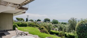 Gardoncino Apartment