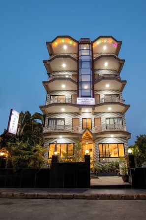 Façana frontal de l'allotjament