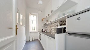 Unclassified image, 2 of 27, button - Dandolo In Trastevere, Splendid, Spacious And Bright 3 Br Apartment By Halldis (Rome)