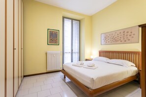 1 chambre, fer et planche à repasser, lit parapluie, Wi-Fi gratuit