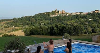 Olives and Barrels. The authentic countryside villa at the border with Tuscany