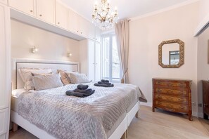 2 soverom, strykejern/-brett, reiseseng for barn og wi-fi (inkludert)