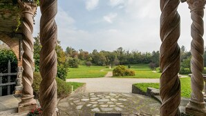 Property grounds - Villa Rocchetta, Enchanting Villa With 7 Br And Covered Parking By Halldis (Bosisio Parini)
