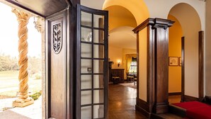 Interior - Villa Rocchetta, Enchanting Villa With 7 Br And Covered Parking By Halldis (Bosisio Parini)