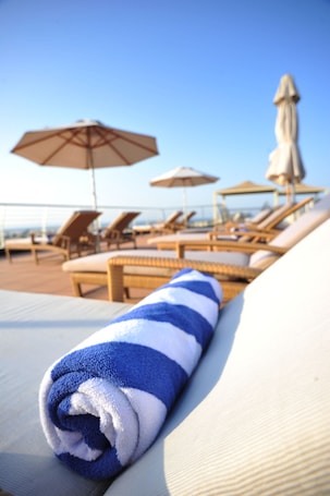Outdoor pool. Golden Tulip Muscat
