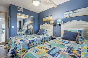 2 bedrooms, iron/ironing board, free WiFi, bed sheets