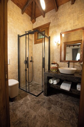 Cottage | Bathroom | Free toiletries, hair dryer, bathrobes, slippers - Casa Giallo Managed By Dedeman (Sapanca)