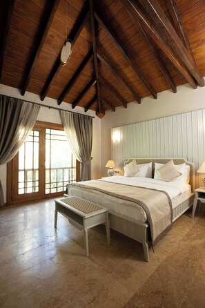 Premium bedding, minibar, free WiFi, bed sheets - Casa Giallo Managed By Dedeman (Sapanca)