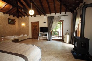 Cottage | Premium bedding, minibar, free WiFi, bed sheets