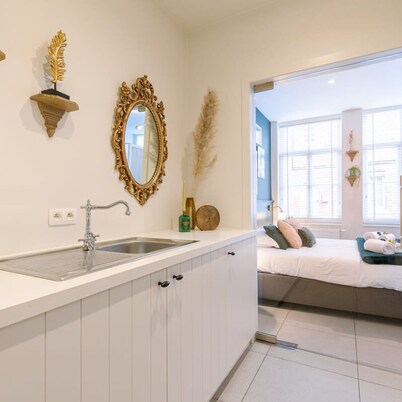 Art Deco Style Studio in the Heart of Bruges