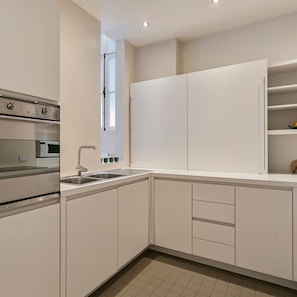 1 bedroom, Internet - Apartment With Canal View in Heart of Bruges (Bruges)