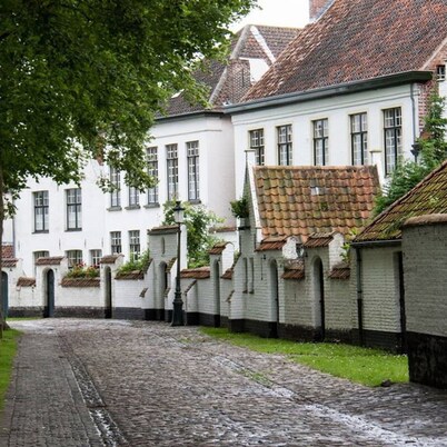 Two Guest-rooms in Stylish Villa - Free Bikes