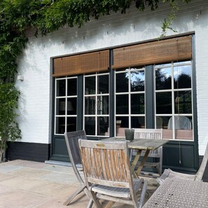 House | 2 bedrooms, Internet - Two Guest-rooms in Stylish Villa - Free Bikes (Bruges)