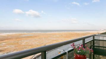 Apartment | 2 bedrooms, Internet