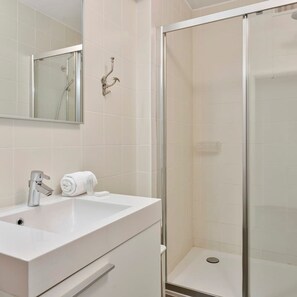 2 habitaciones y acceso a internet 