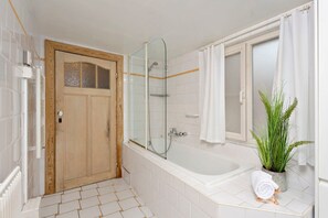 Appartement | 4 chambres, accĂšs Ă Internet haute vitesse