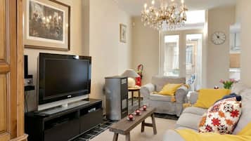 Apartment | 4 bedrooms, Internet