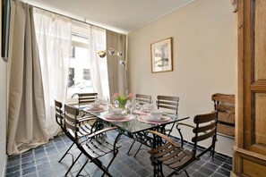 Apartment | 4 bedrooms, Internet - Charming Town House in Historic Centre of Bruges (Bruges)