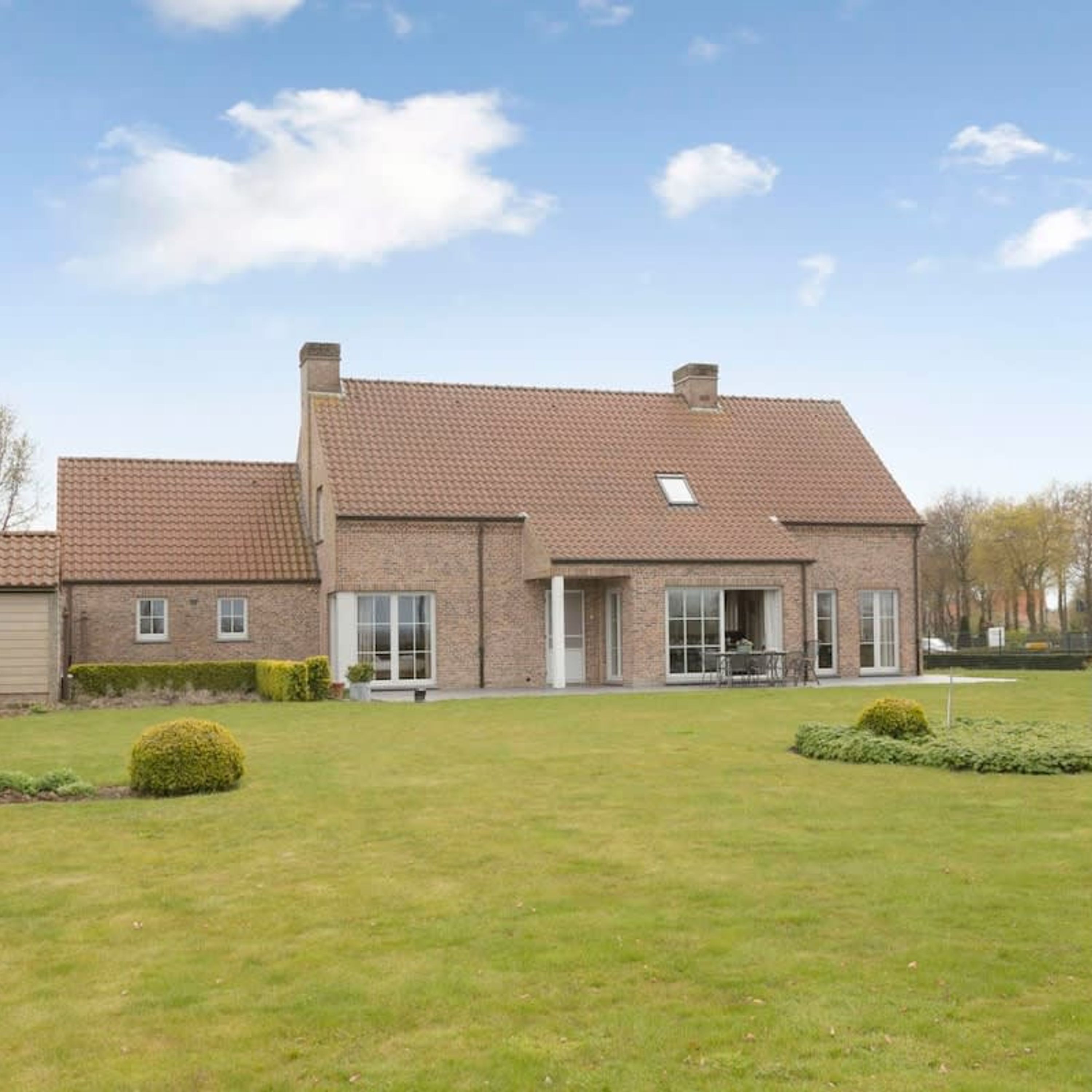 Villa | 5 bedrooms, Internet