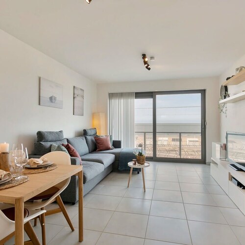 Cosy Apartment With Amazing Beach View