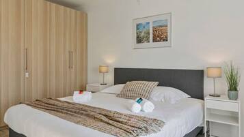 Apartment | 2 bedrooms, Internet