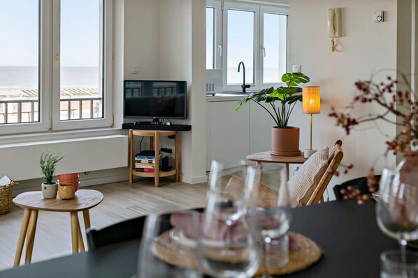 公寓 | 3 間臥室、網路服務